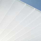PLEXIGLAS® RESIST Stegplatten AAA SDP 16/64 in weiß und glatter Oberfläche
